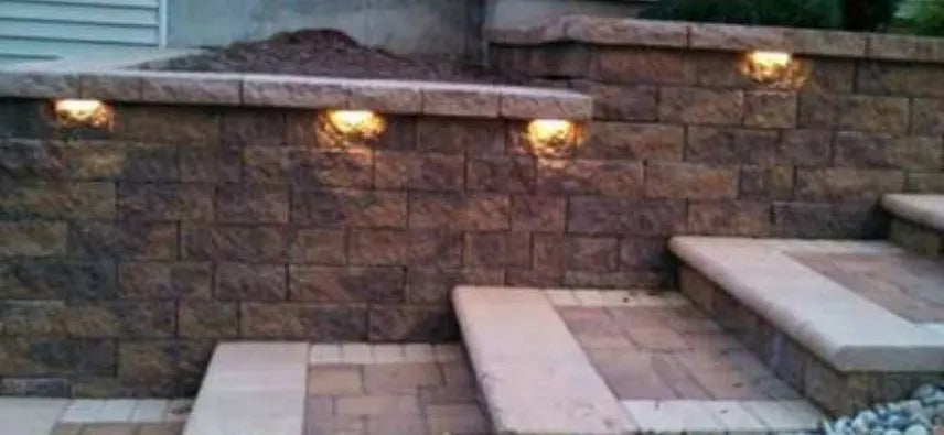 Integrated Aluminum Hardscape/Edge Light - STB06R