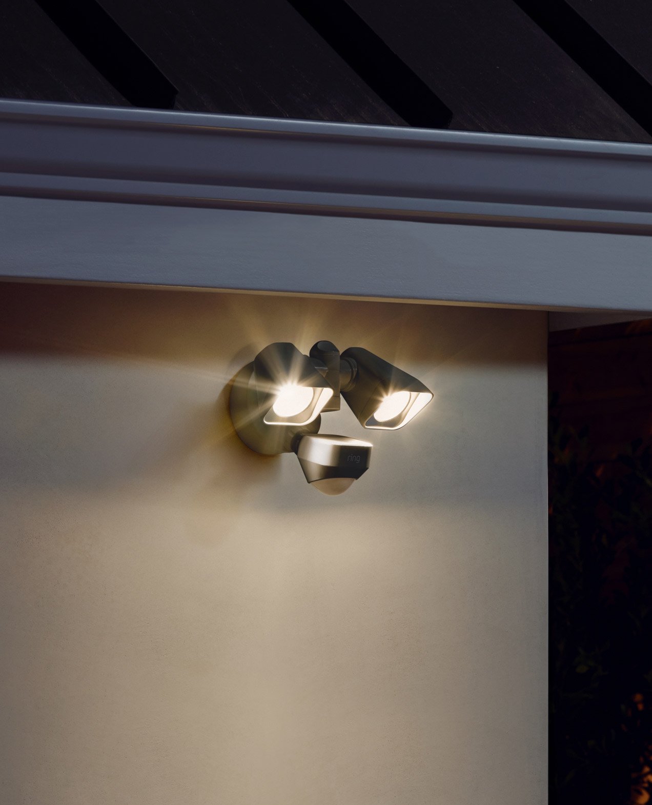 Ring Smart Lighting – Floodlight, Wired, Outdoor Motion-Sensor Security Light, White (Bridge required)